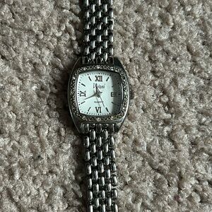 Vivani women’s vintage victorian style silver crystal stainless steel wristwatch